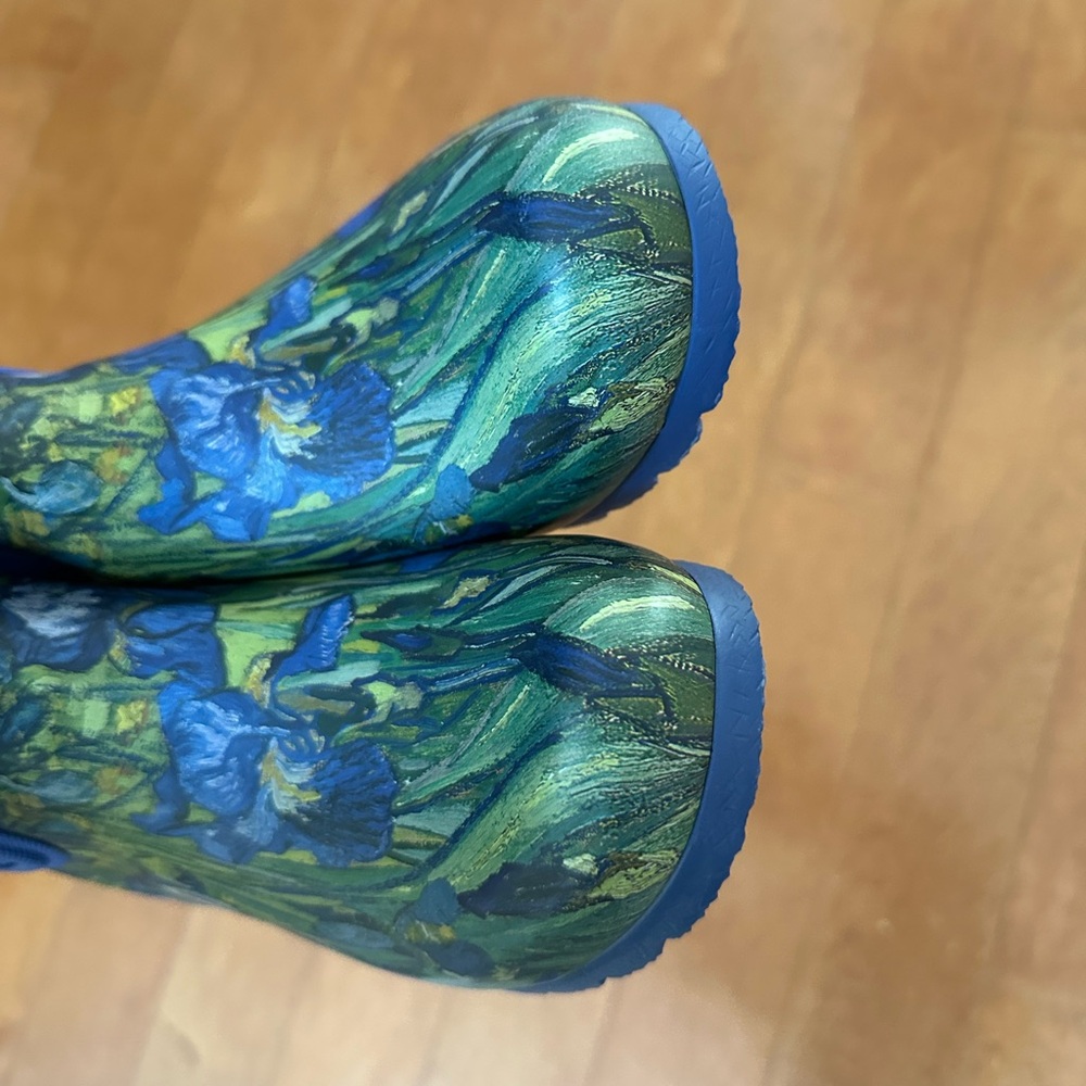 Womens Blue Art-Inspired Rubber Boots - Picture 4 of 6